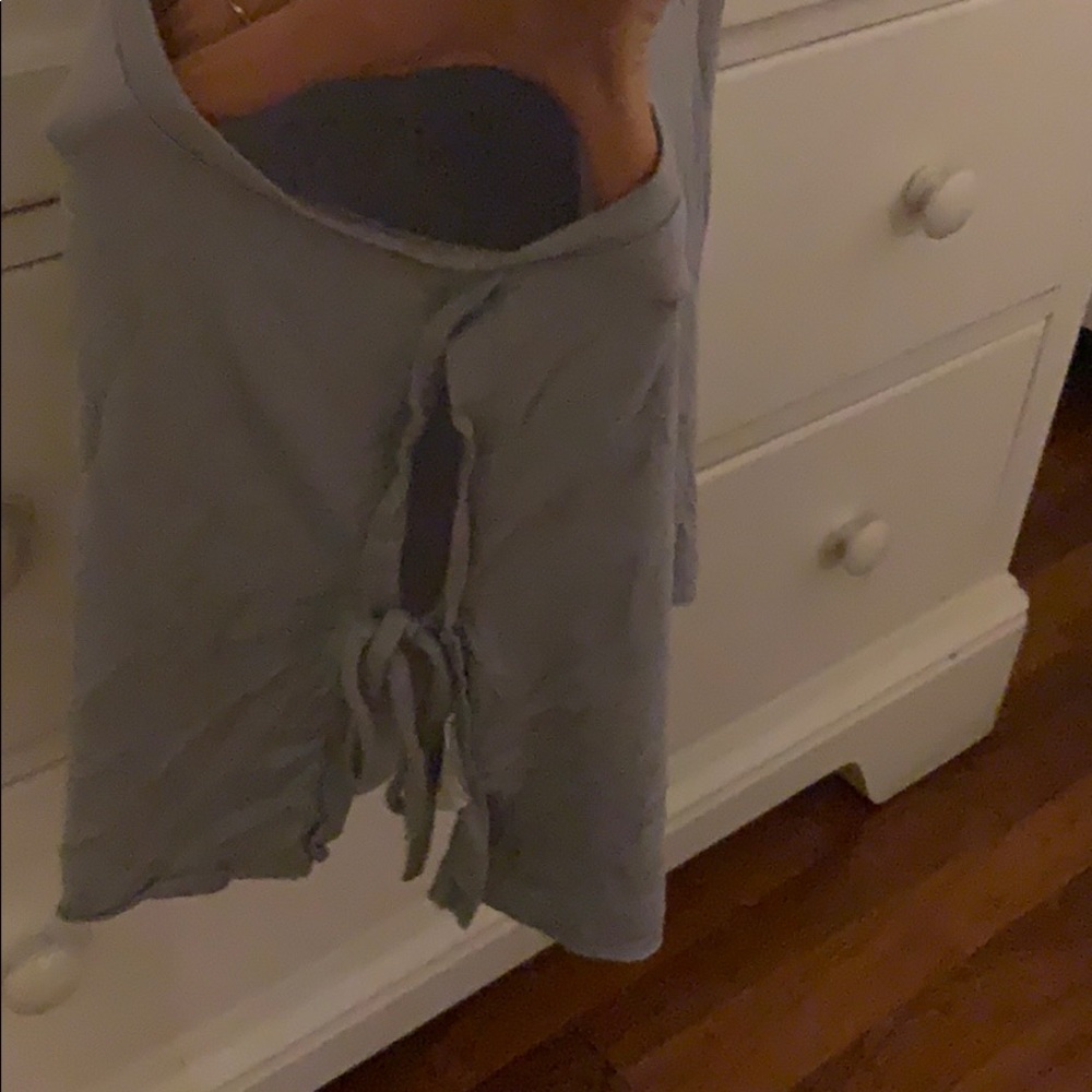 Tank top - Picture 2 of 3